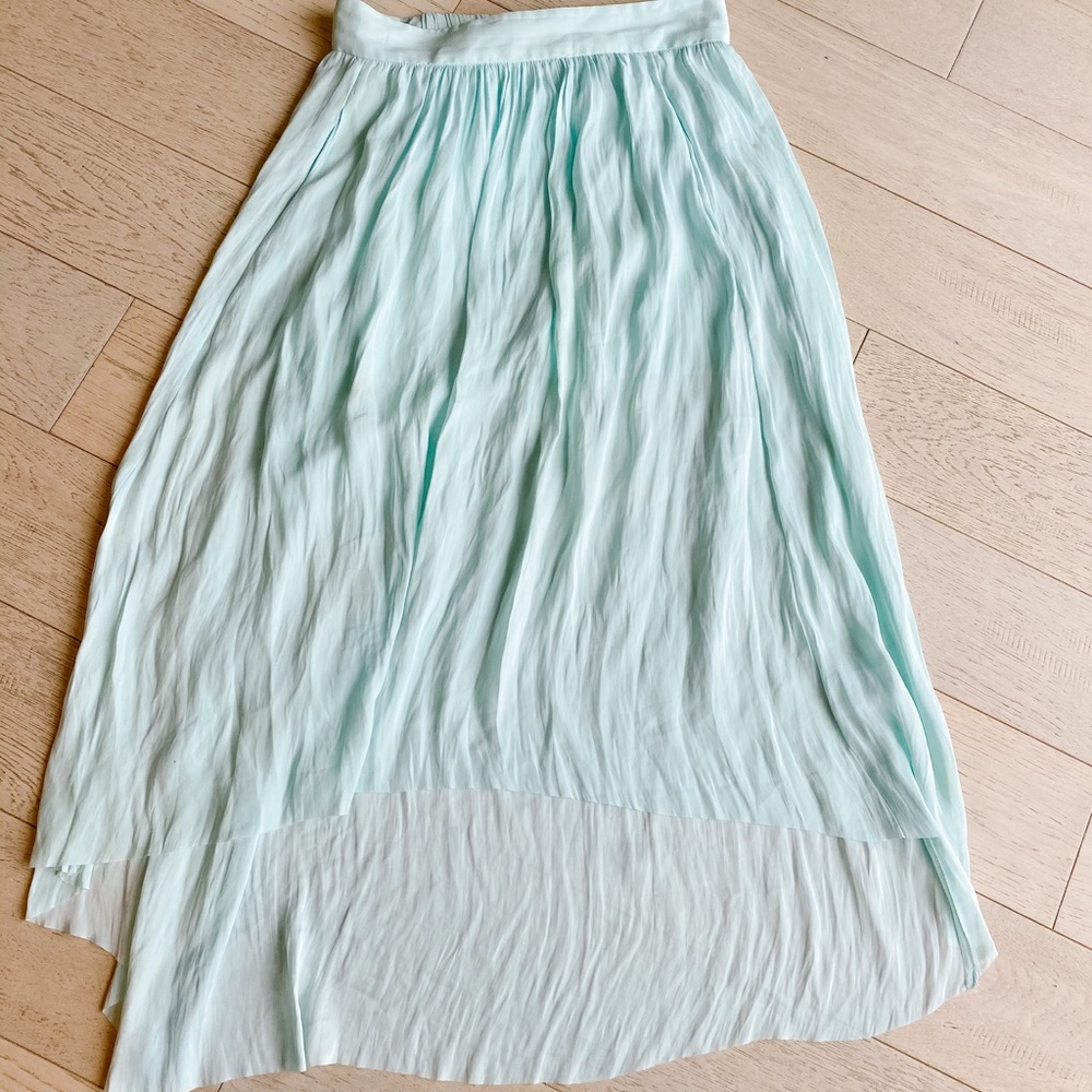 Aritzia Hi-Lo Soft Flowy Skirt with Pockets